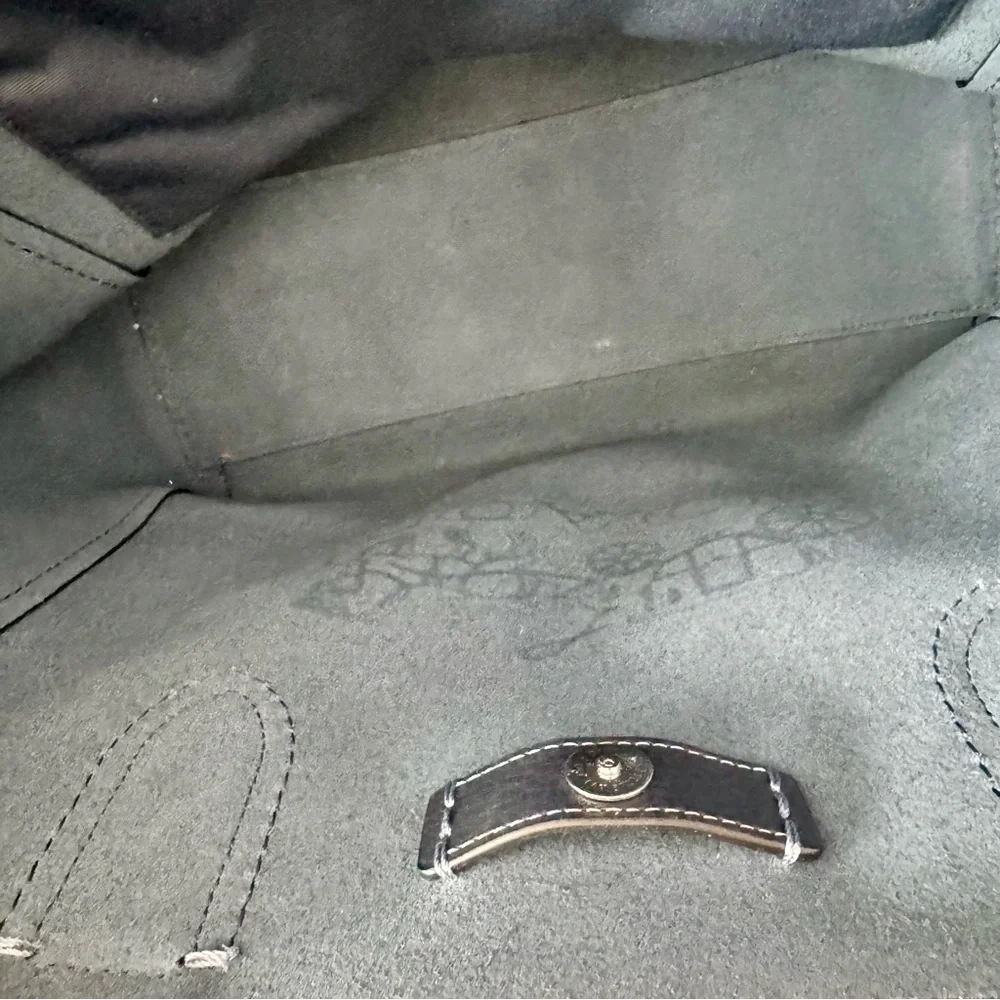 NWT Coach Derby Tote Bag Embossed Horse Carriage Silver/Midnight Navy Multi - Picture 10 of 13